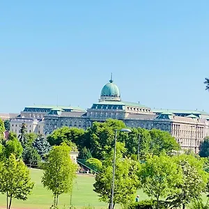 Budahome Apartamento